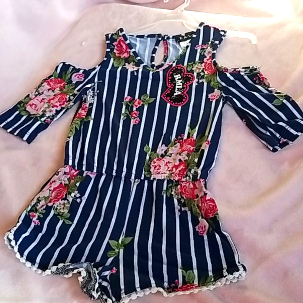 Adorable Sriped Flower Romper for your beauti girl